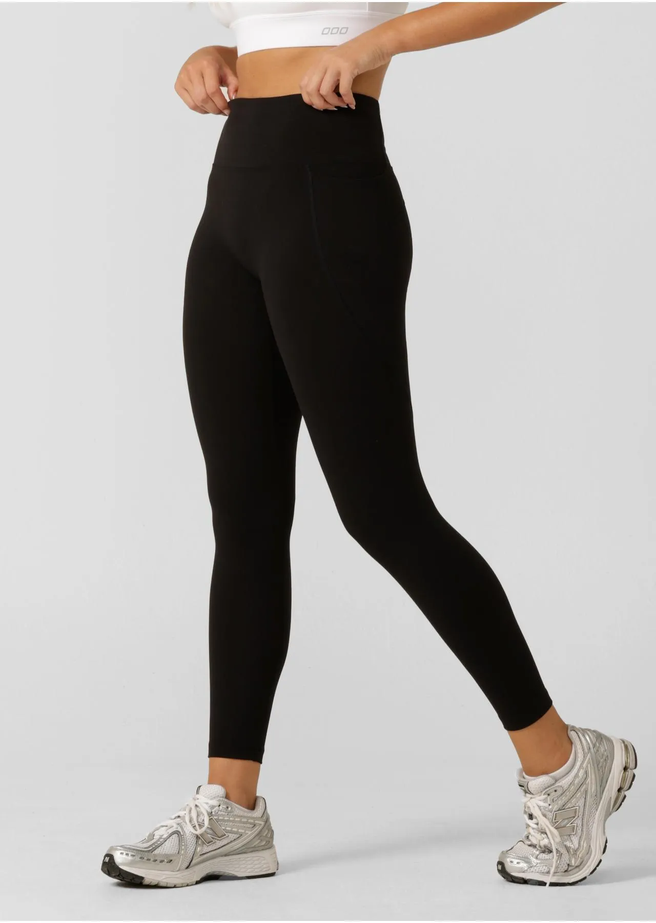 Amy No Ride Ankle Biter Tech Leggings | Black