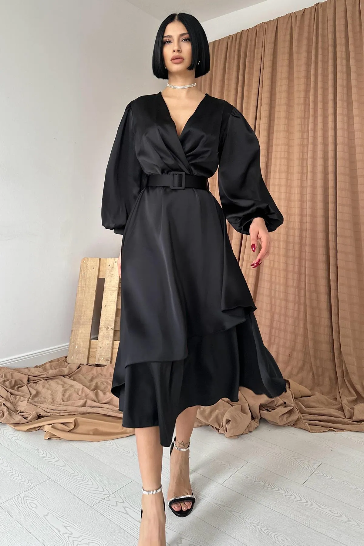 ELS Wrap Neck Satin Dress - Black - Grosseto
