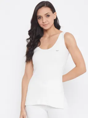 Neva Velveti Deep Scoop Neck Sleeveless Warmer/Thermal Upper for Women