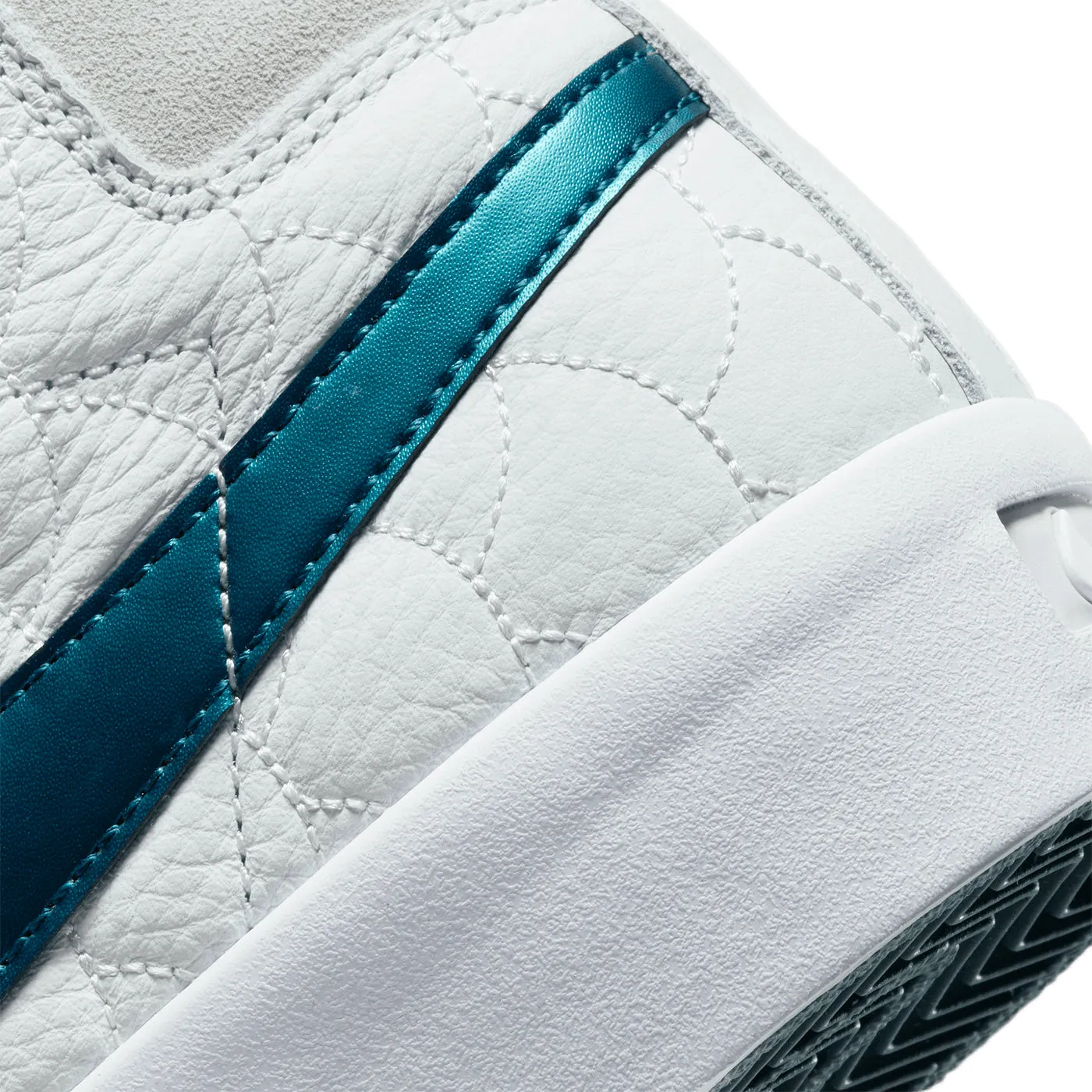 Nike SB Zoom Blazer Mid Eric Koston - Summit White - Nightshade
