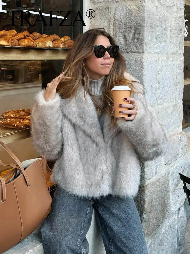 Women’s Cropped Faux Fur Jacket – Chic Lapel Collar Snap-Button Winter Coat