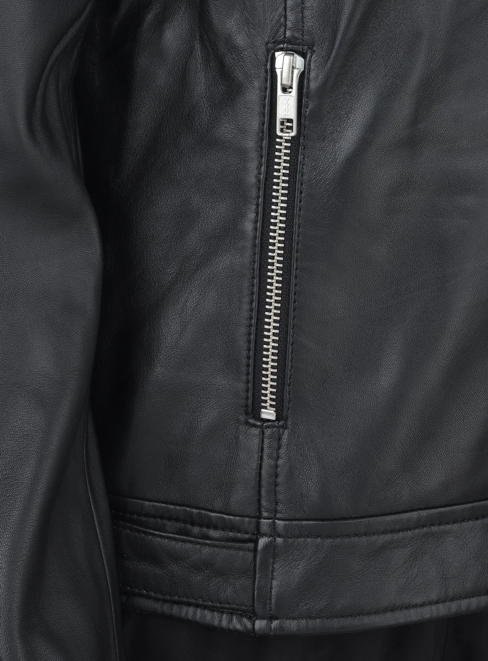WOMENS LEATHER JACKET 94930 (BLACK)