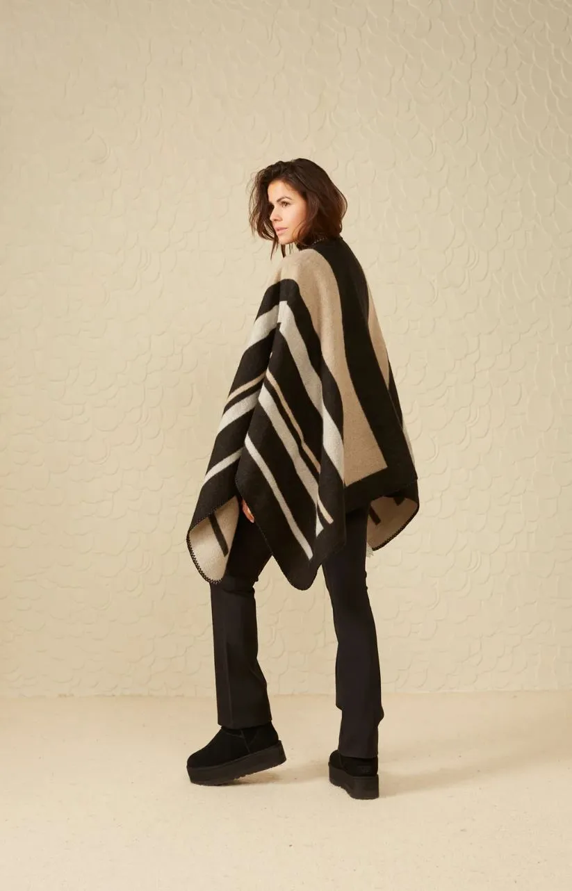 YAYA B.V / Accessoires / Wrap Poncho